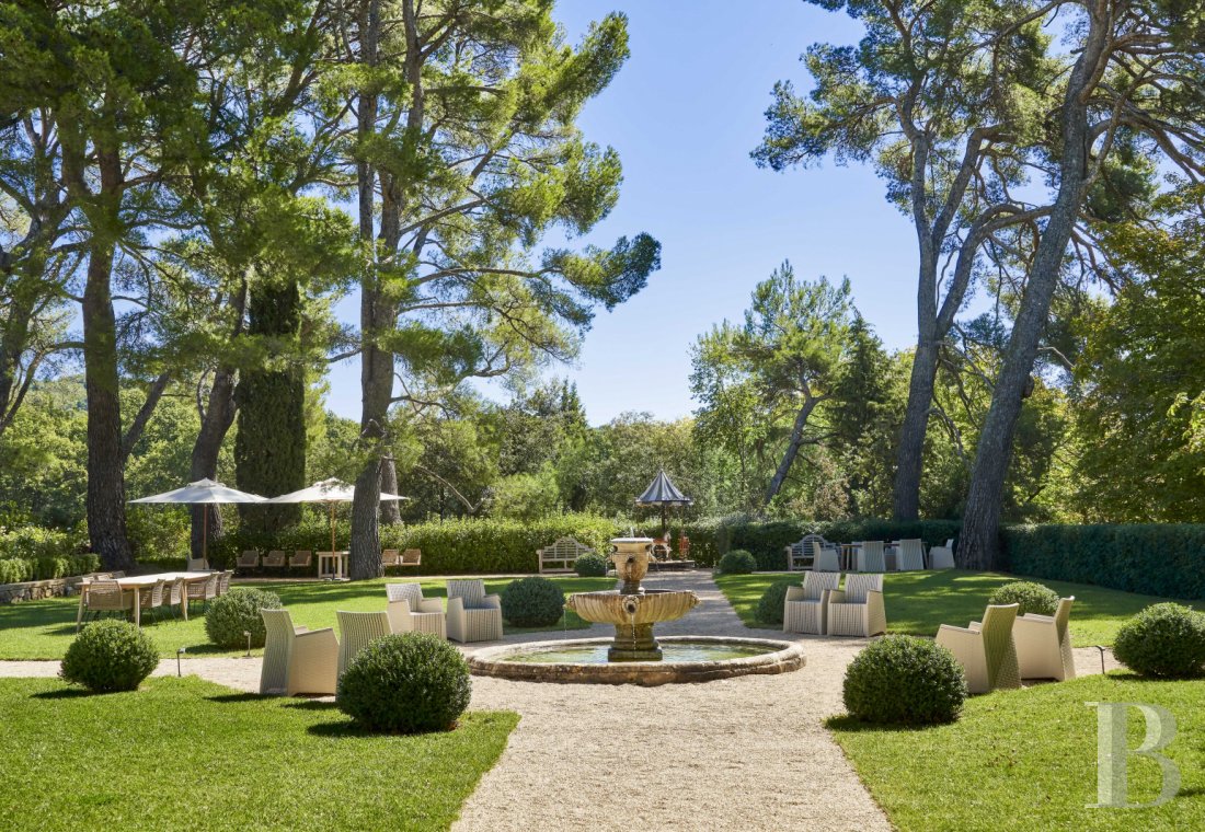 A 17th century chateau-hotel combining authenticity and modernity in Aix-en-Provence - photo  n°3